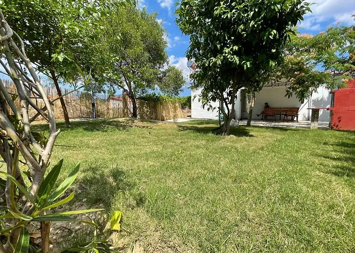 Michael&marika's Traditional House * לימנריה