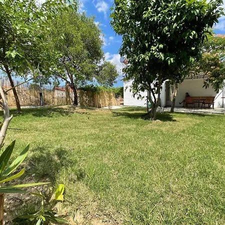 Michael&marika's Traditional House * לימנריה