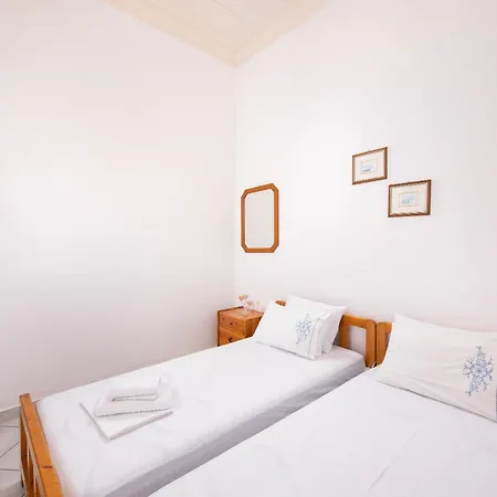 Michael&marika's Traditional House